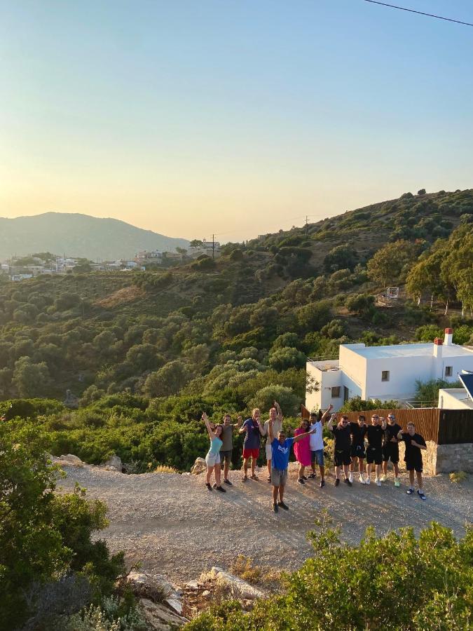 Mourtzanakis Residence - Traditional Eco Hotel In Akhládha Exterior foto